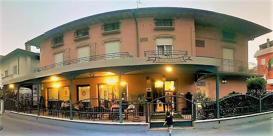 Hotel Biancospino Rimini Dış mekan fotoğraf